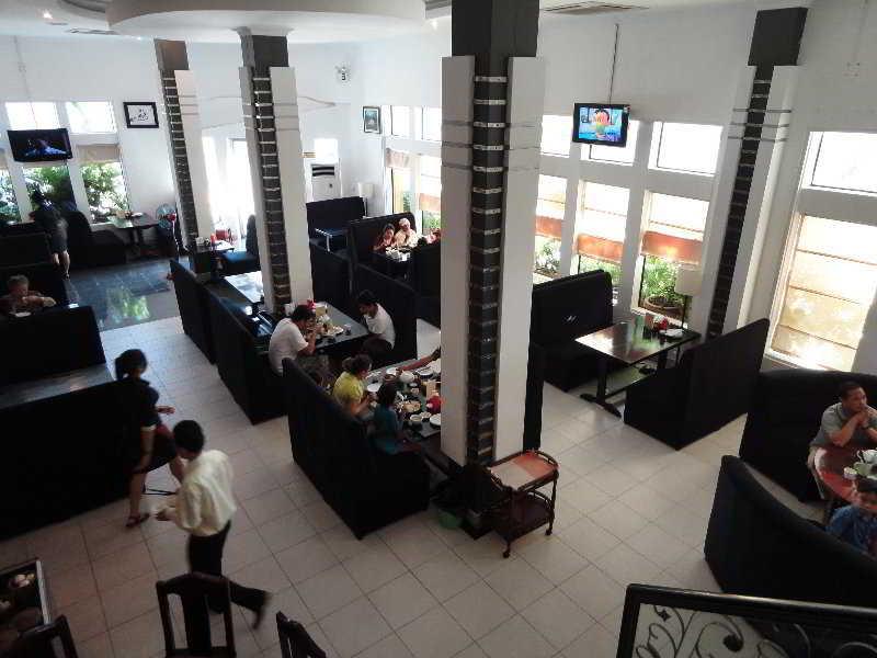 Trasak Pa-Em Hotel & Restaurant Phnompen Beltér fotó
