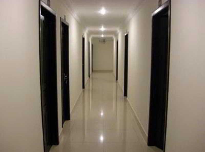 Trasak Pa-Em Hotel & Restaurant Phnompen Kültér fotó